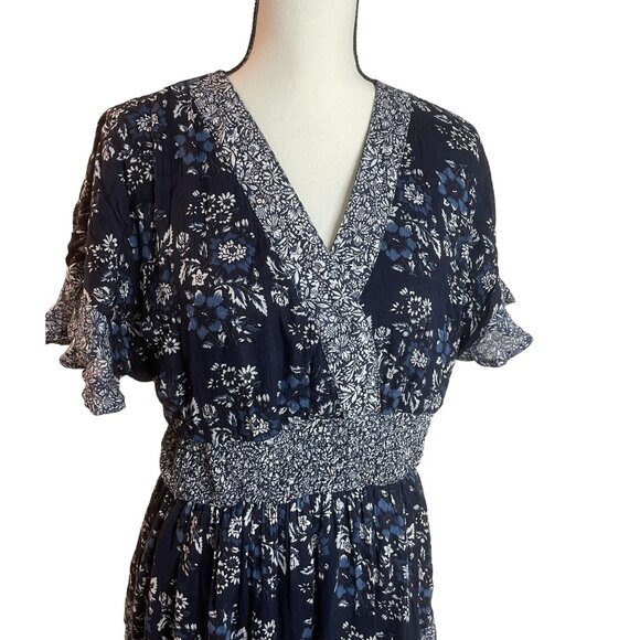 Bohemian Floral Midi Dress With Smocked Waist & Ruffled Sleeves  Size Medium - Picture 3 of 15